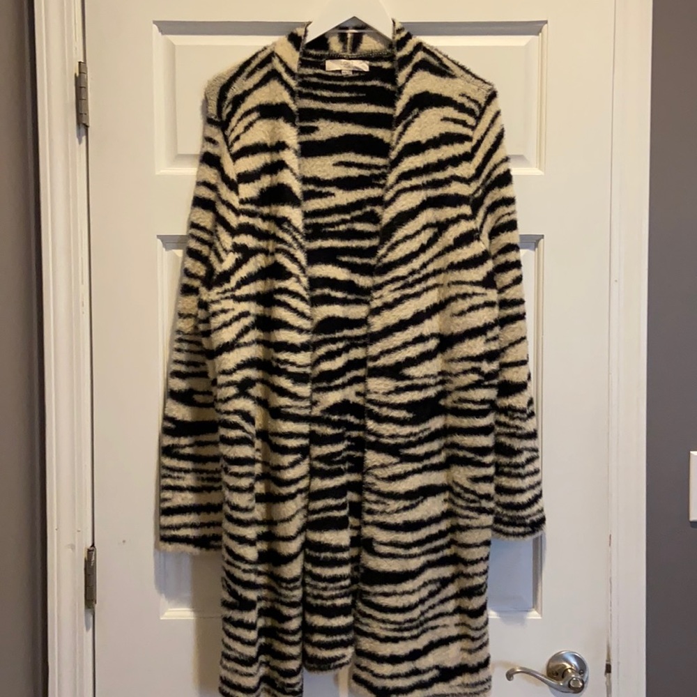 Loft Plus zebra open front duster sweater